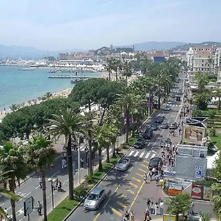 Le 5 Croisette Or شقة